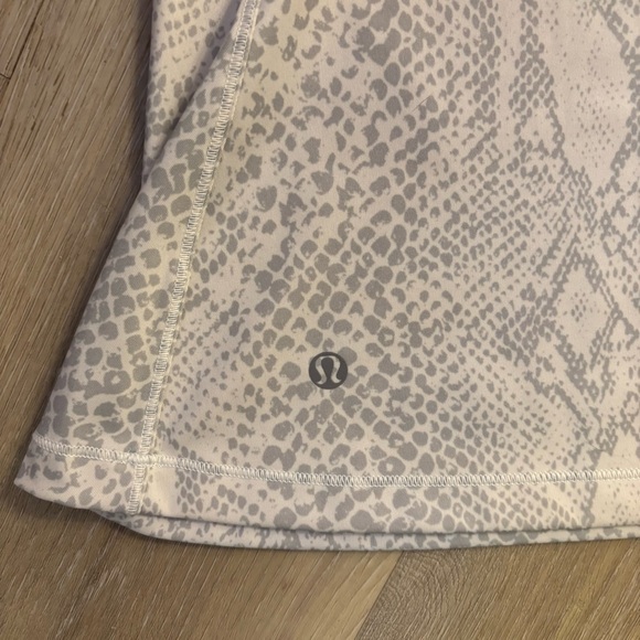 Lululemon Mesh With Me Tank Racer Back Built In Bra White Desert Snake - Picture 7 of 10